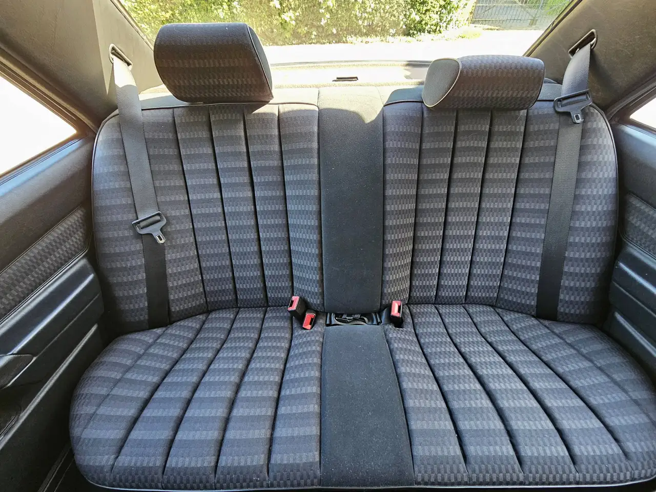 Mercedes-Benz 190 E 2.3, foto 9