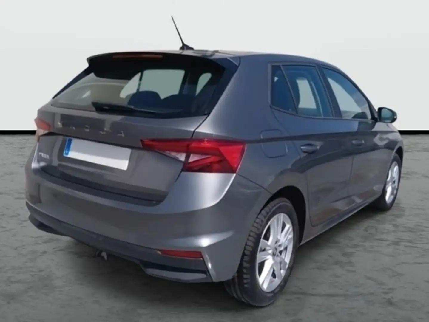 Skoda Fabia Selection Advanced 1.0 TSI 70 kW (95 CV) Manual 5 Gris - 2