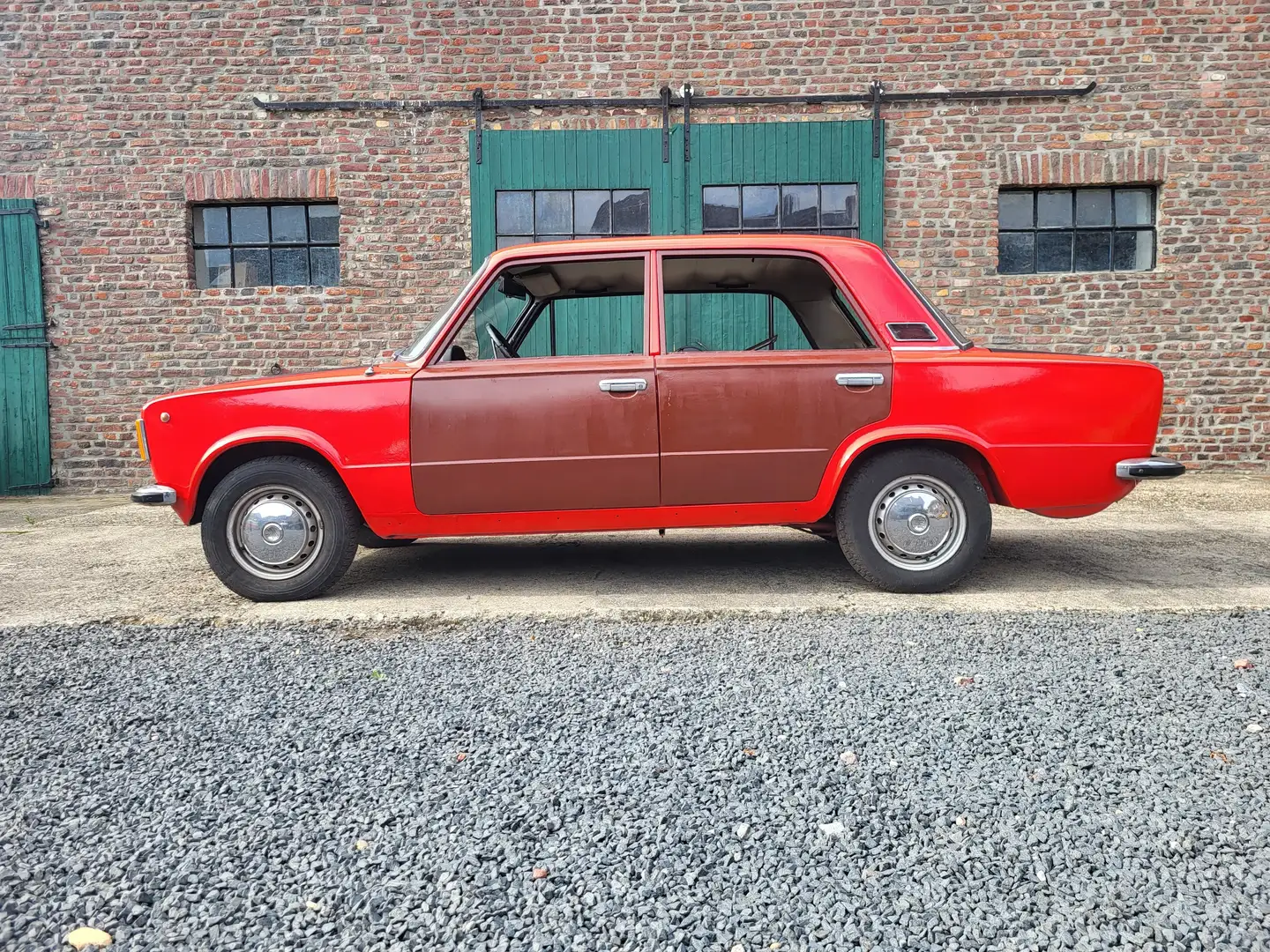Fiat 124 Coupè Fiat 124 B Berlina Special Roşu - 2