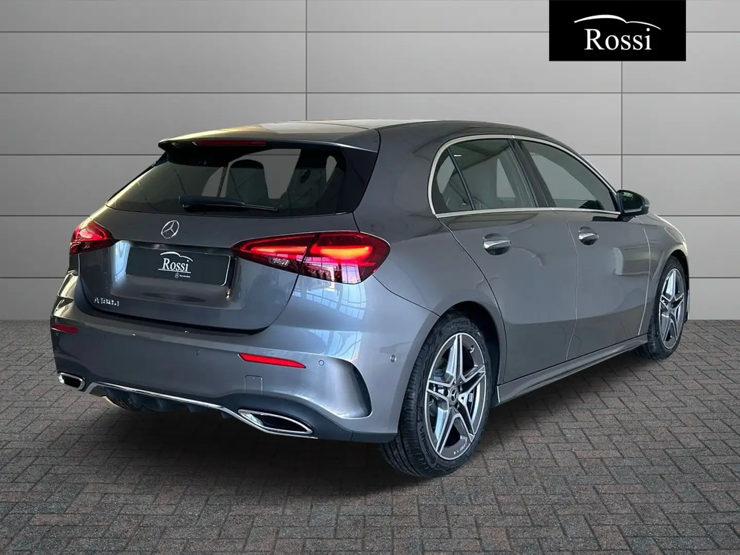Mercedes-Benz A 180 d Automatic Grijs - 2