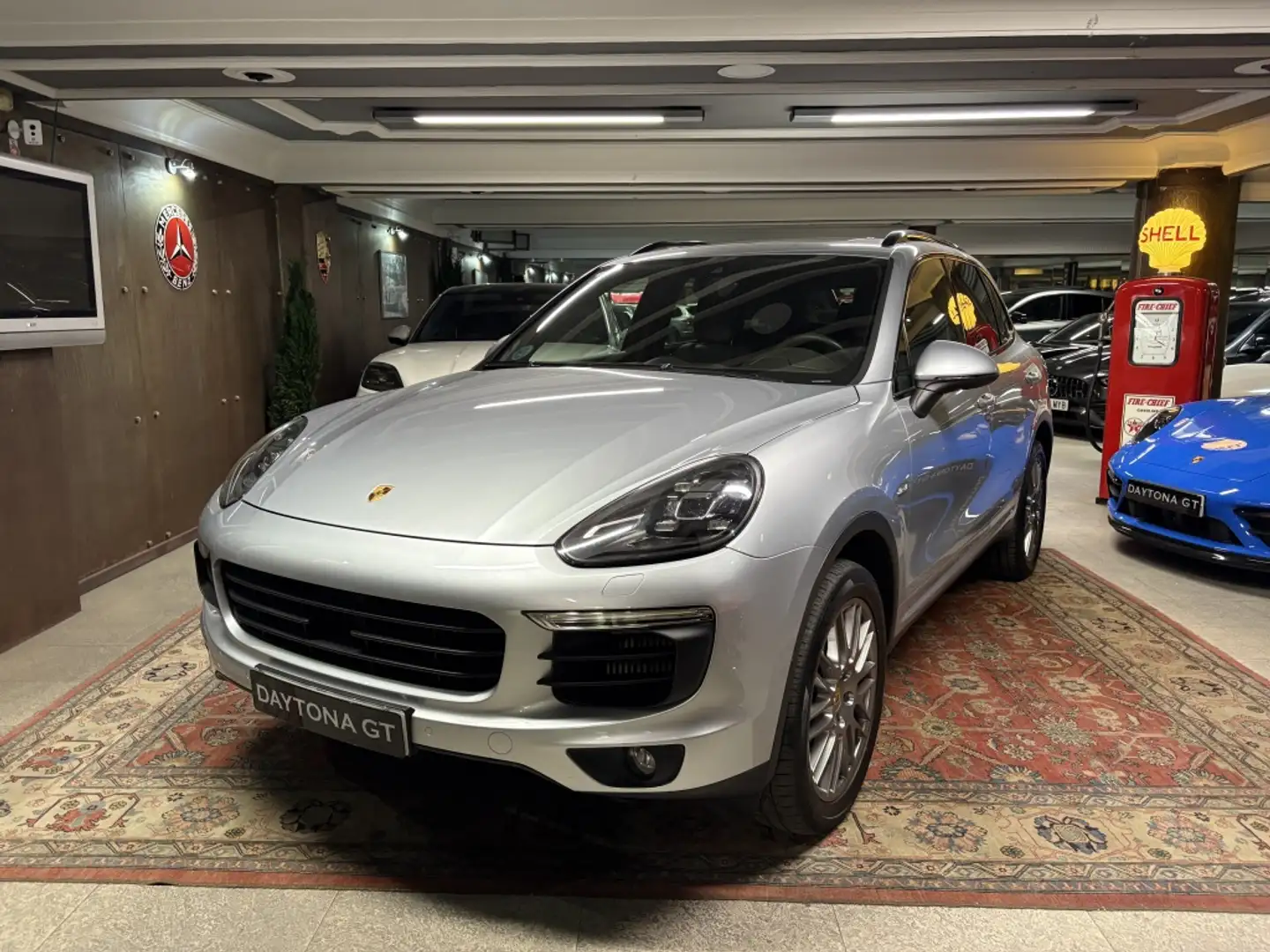 Porsche Cayenne Diesel Aut. Grau - 2