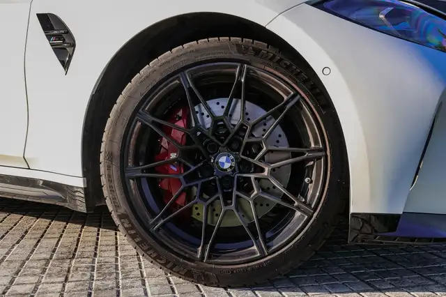 BMW M3 view 2