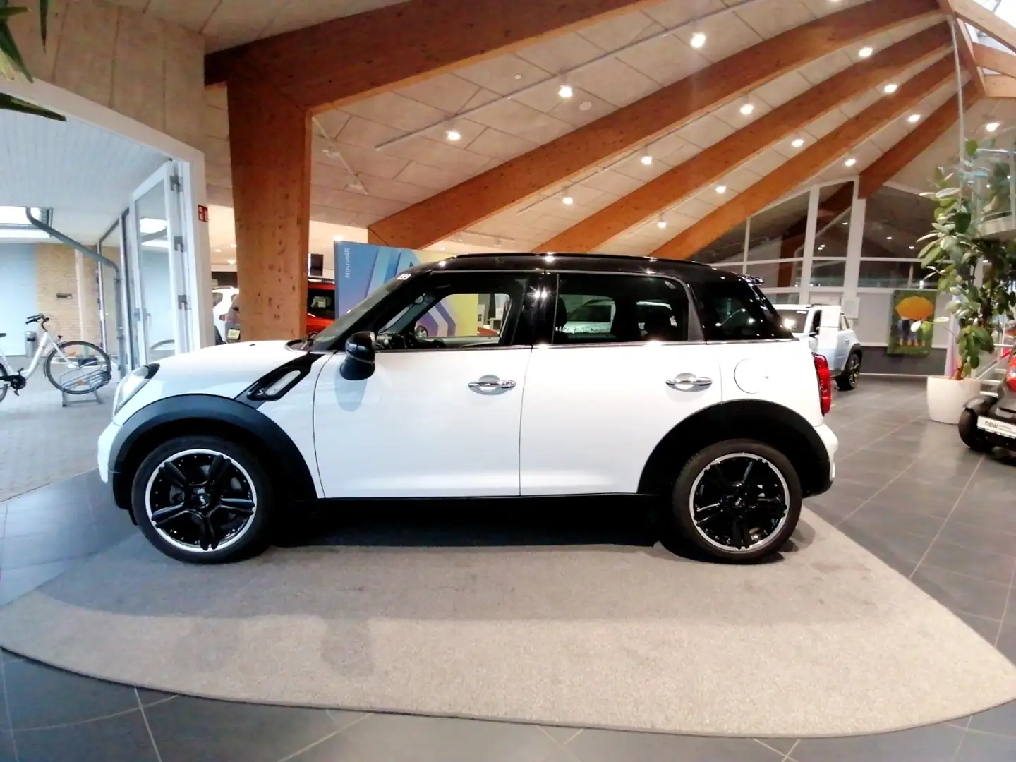 MINI Cooper Countryman 1,6 Weiß - 2