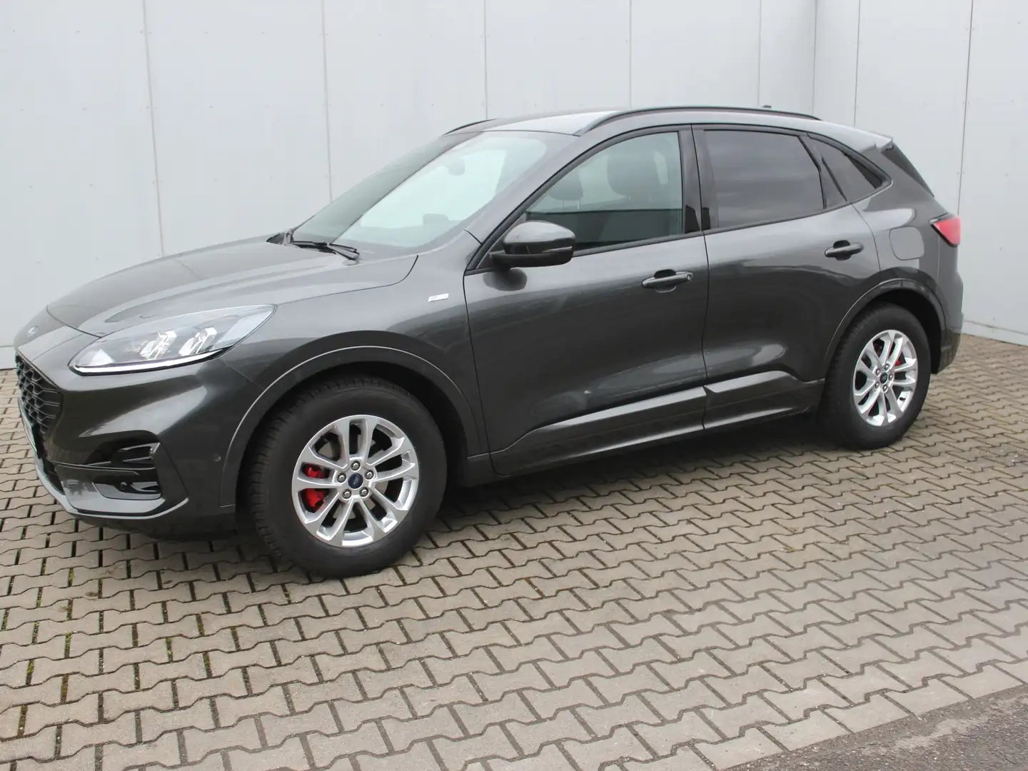 Ford Kuga ST-Line 1,5 EcoBoost Grau - 2