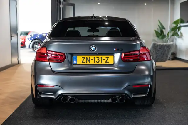 BMW M3 view 11