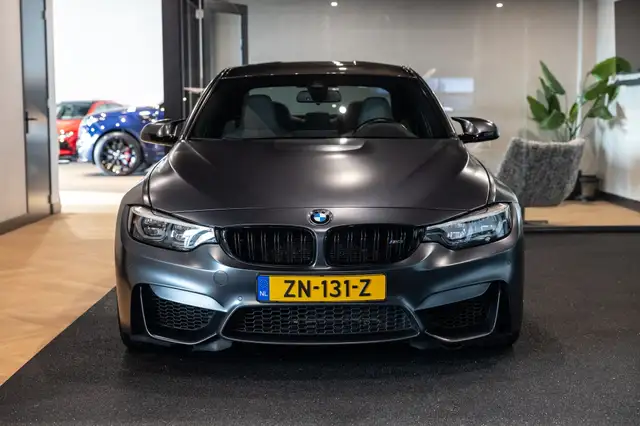 BMW M3 view 9