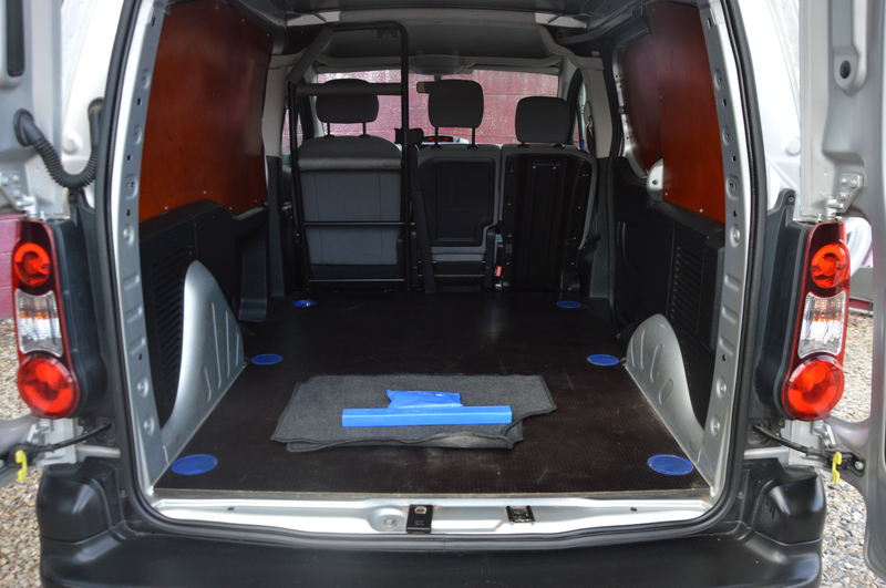 Peugeot Partner 1.6HDi UTILITAIRE 3PL CLIM 90.452KM — photo 9