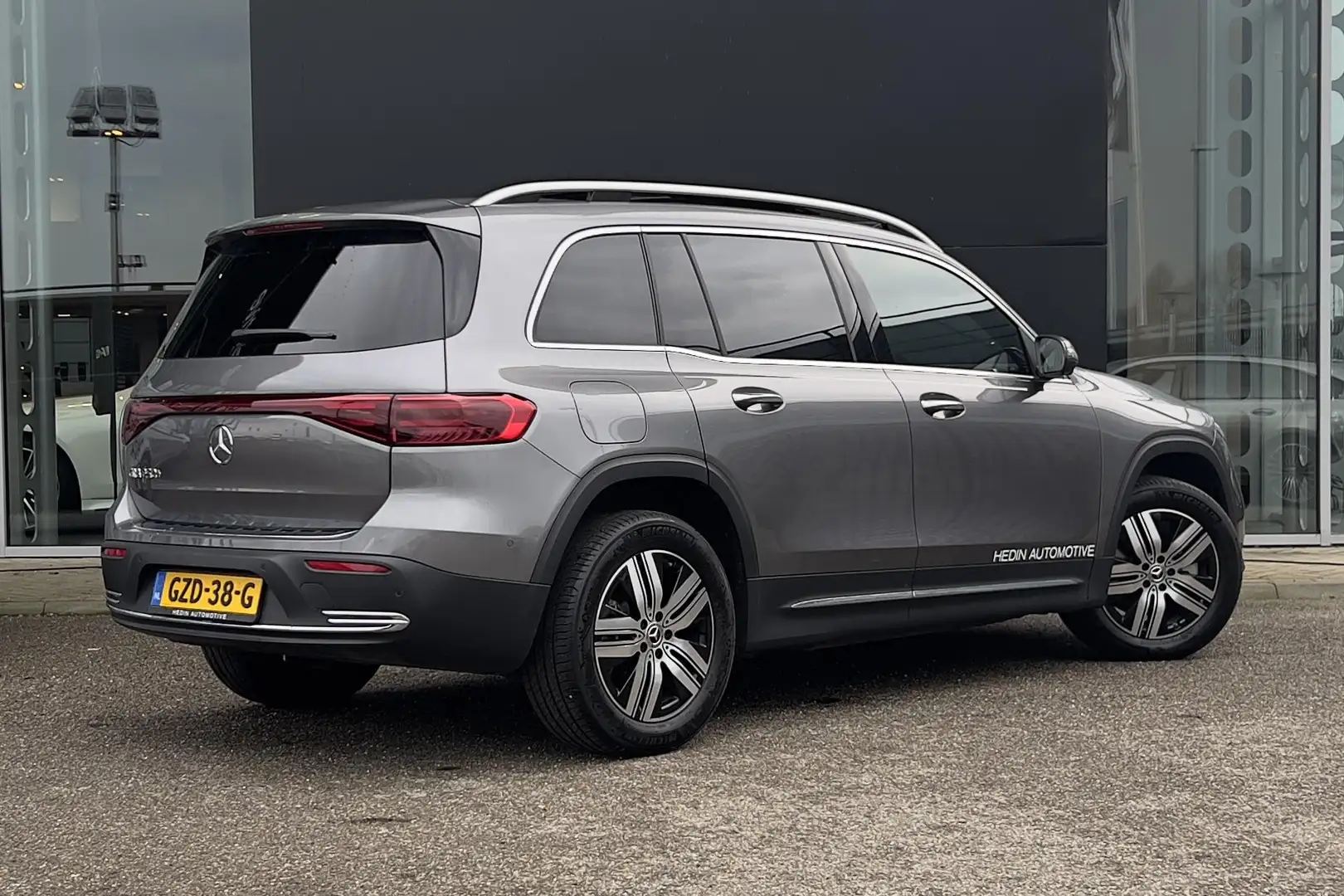 Mercedes-Benz EQB 250 EQB 250+ Luxury Line 7-Persoons | Parkeerpakket me Gris - 2