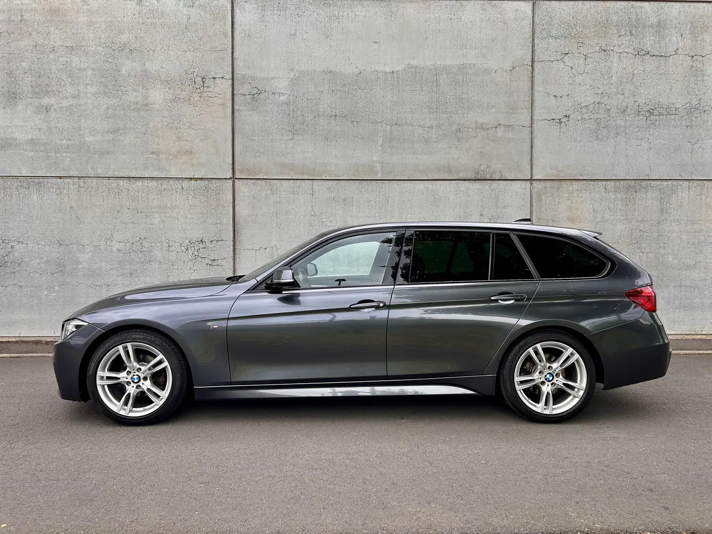 BMW 320 320i Touring Aut. Edition M Sport Shadow - 2