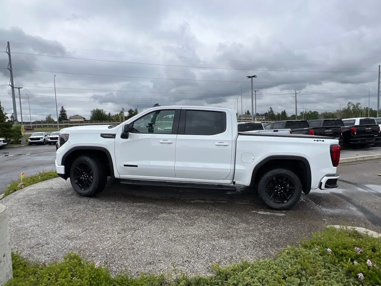 GMC Sierra 1500 снимка GMC Sierra 1500