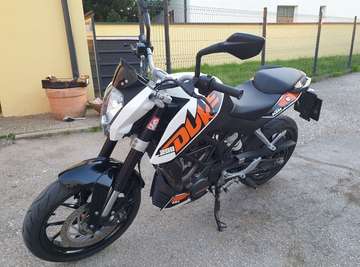 KTM DUKE 200