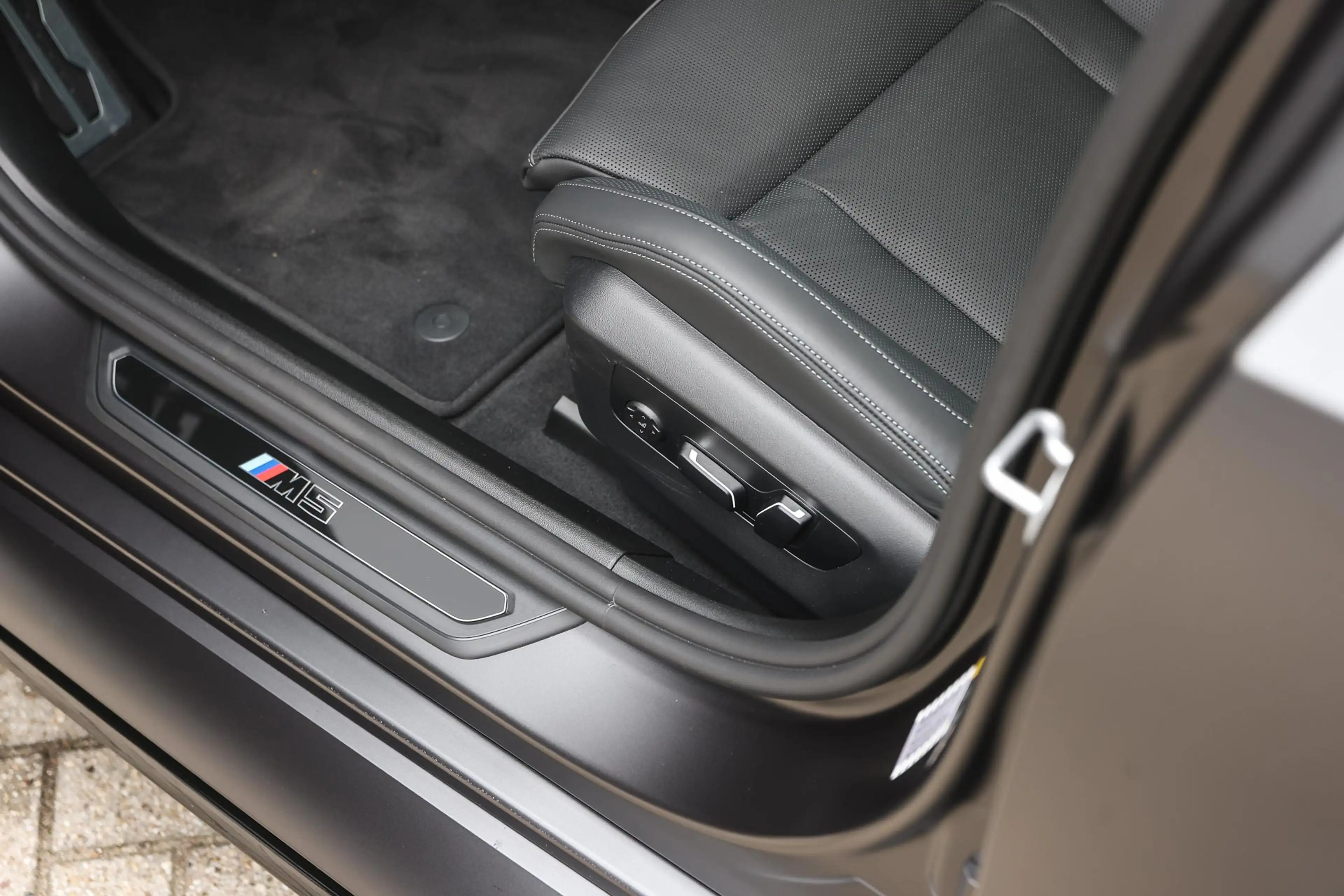 BMW M5 5 Serie Automaat / M Drive Professional / Panorama — photo 12