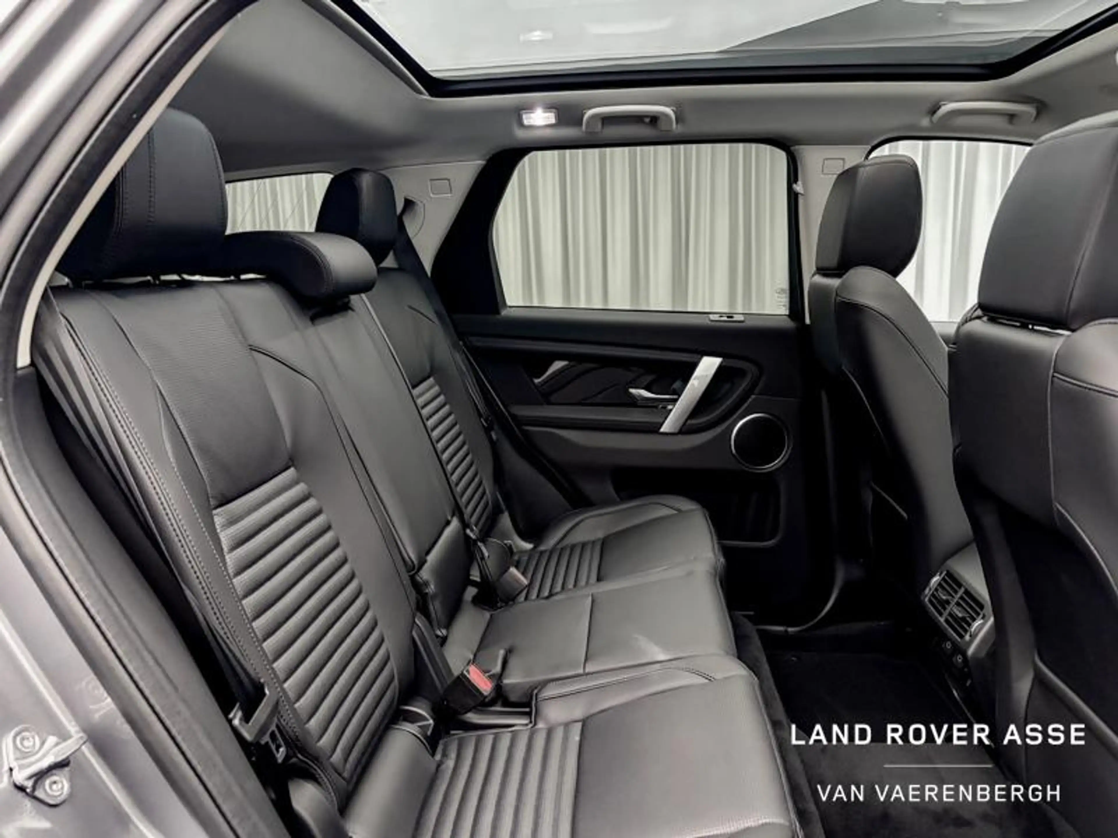 Land Rover Discovery Sport P270e S AWD — photo 6