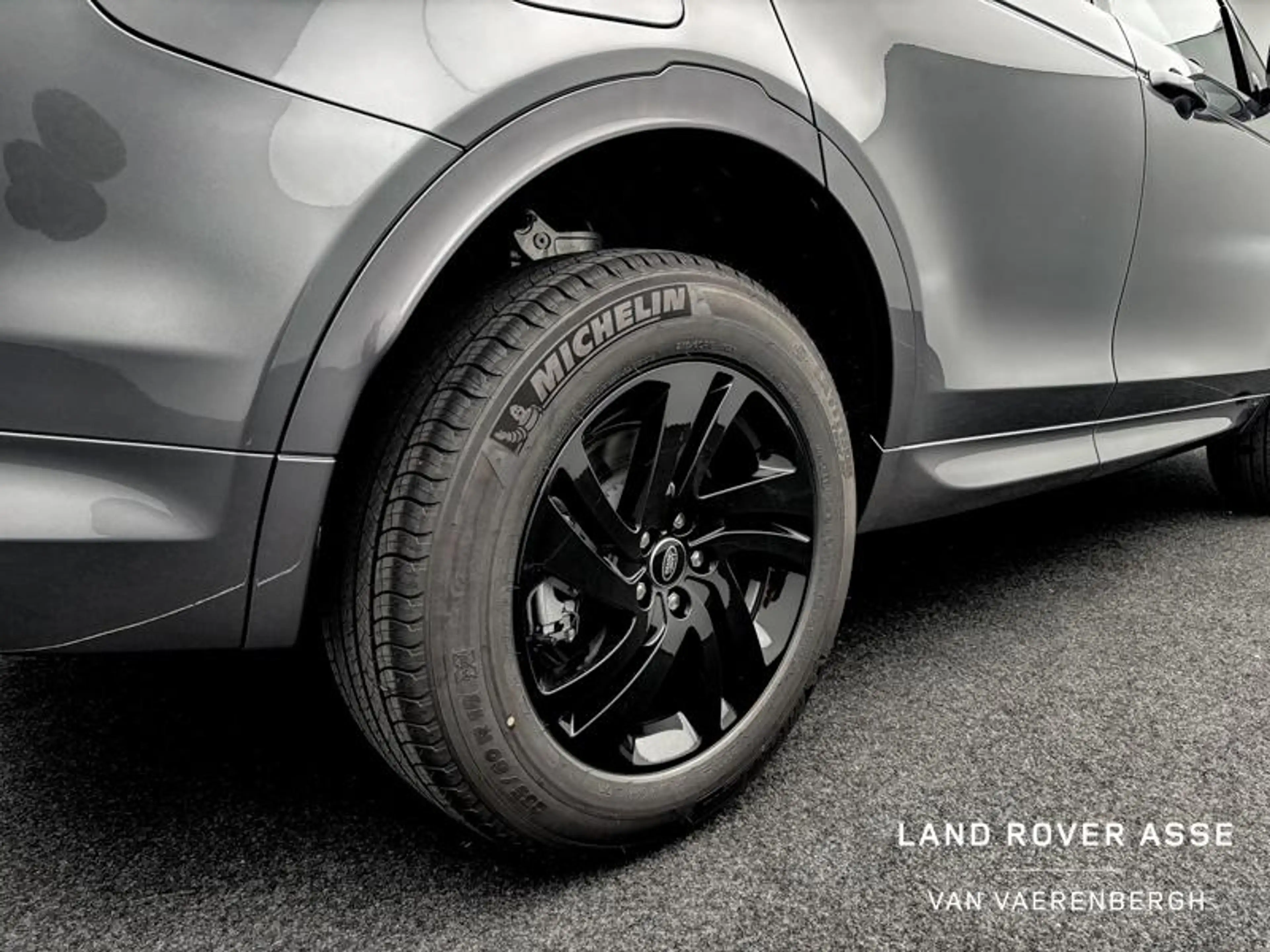 Land Rover Discovery Sport P270e S AWD — photo 13