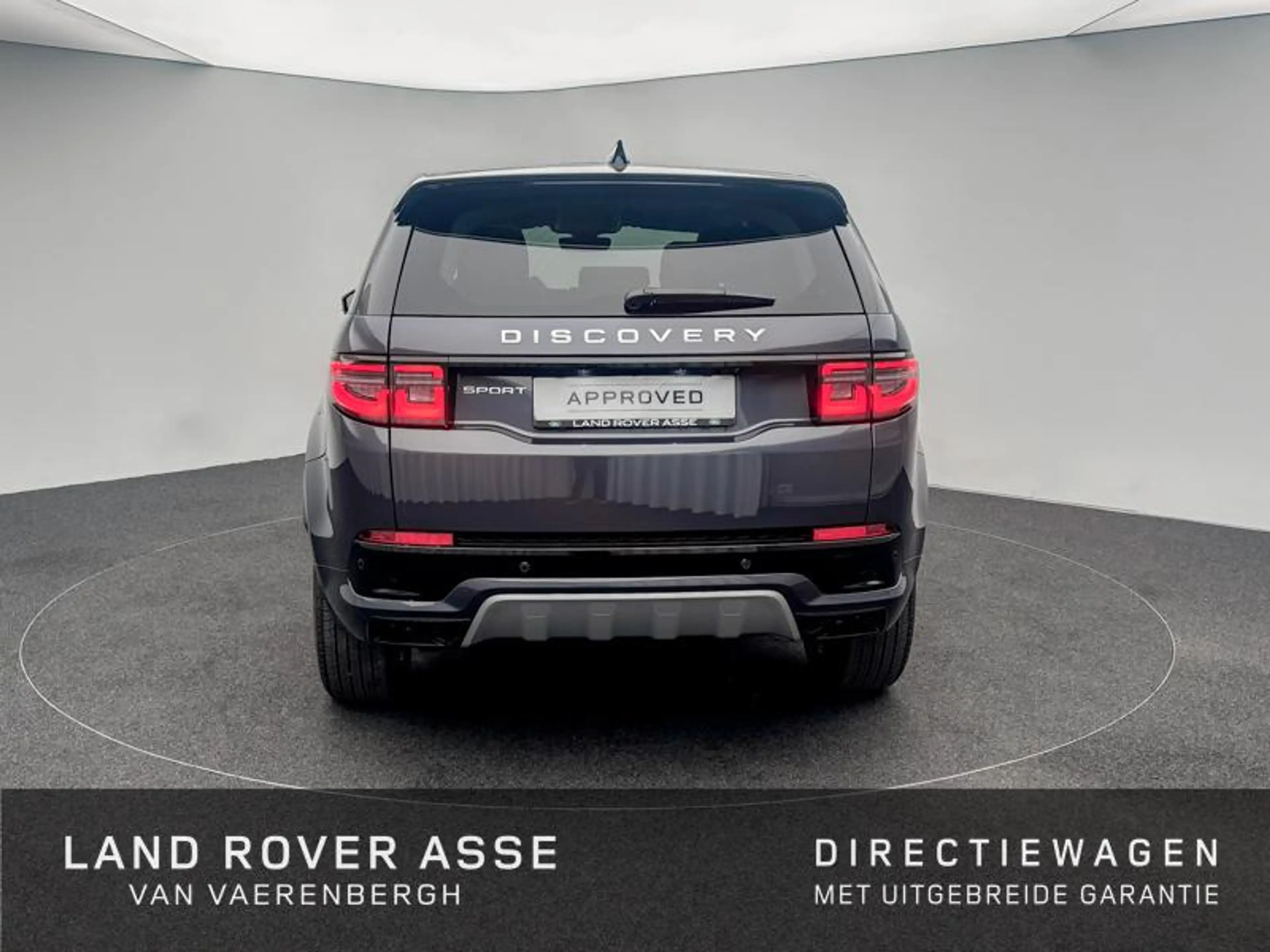 Land Rover Discovery Sport P270e S AWD — photo 11