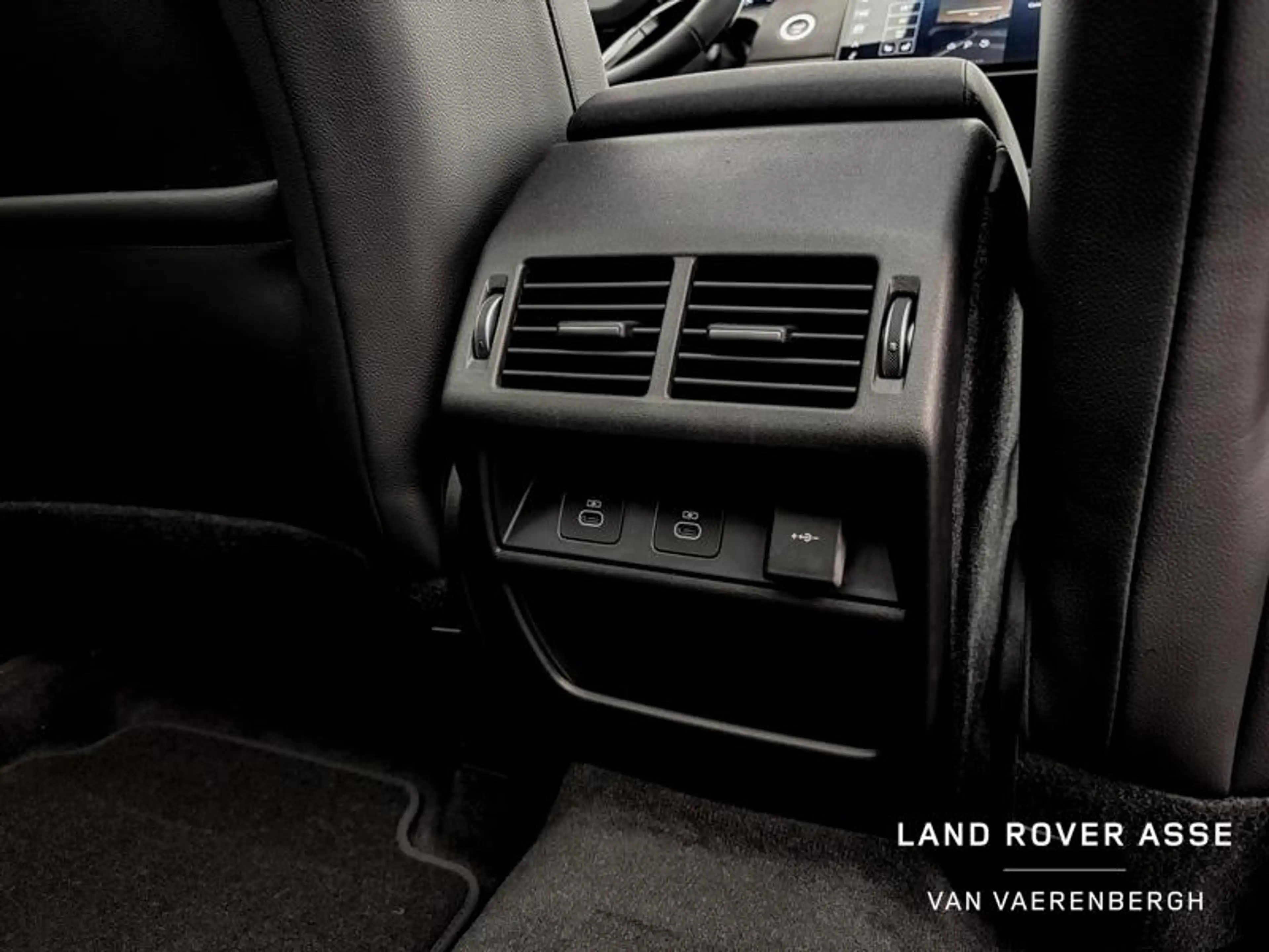 Land Rover Discovery Sport P270e S AWD — photo 8