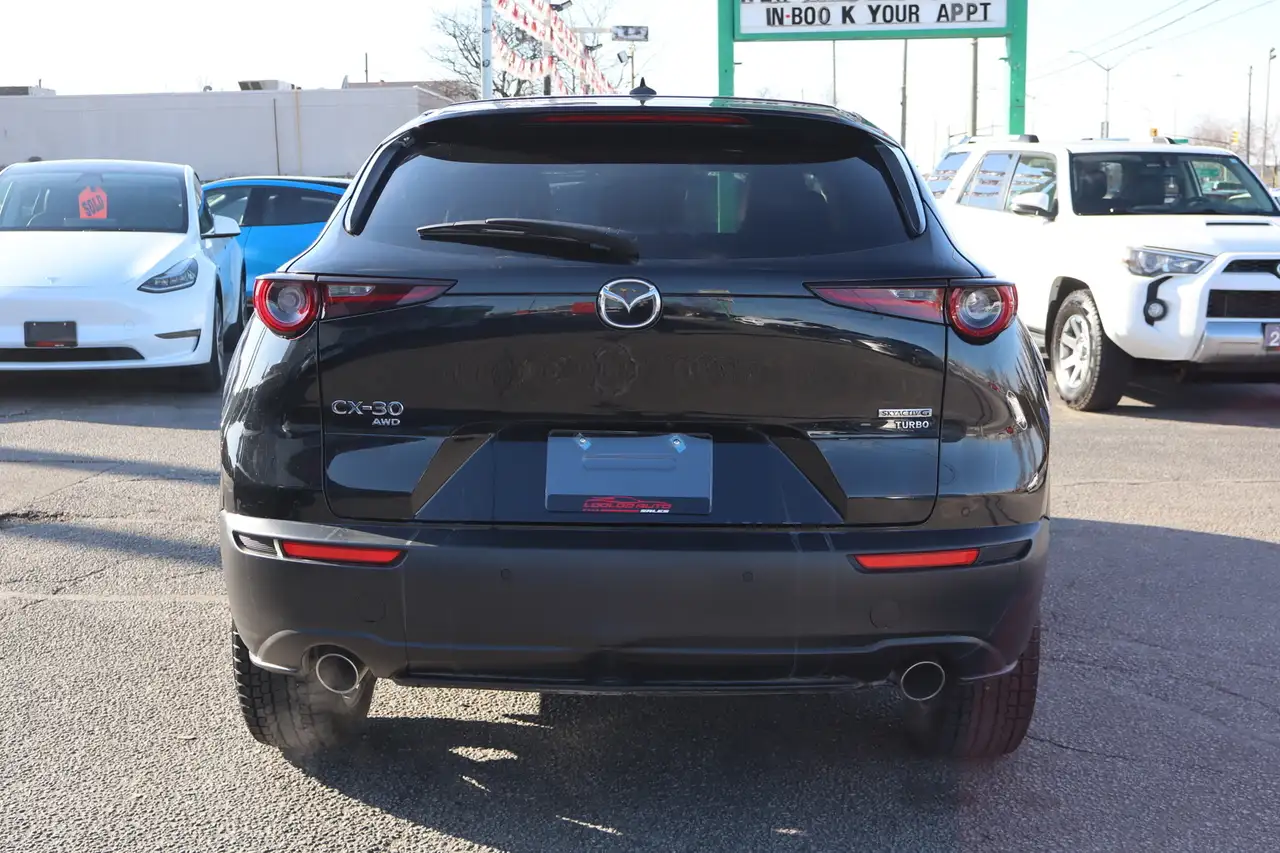 Mazda CX-30 снимка Mazda CX-30