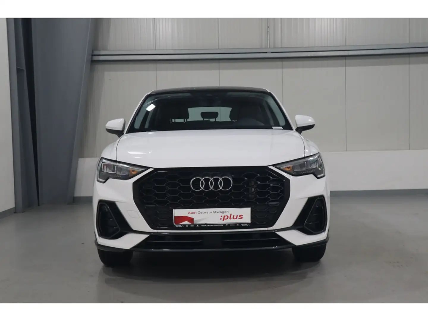 Audi Q3 Sportback 45 TFSI e Panorama*PDC*Tempomat * Weiß - 2