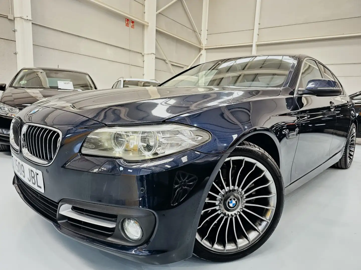 BMW 520 520d Luxury Azul - 1