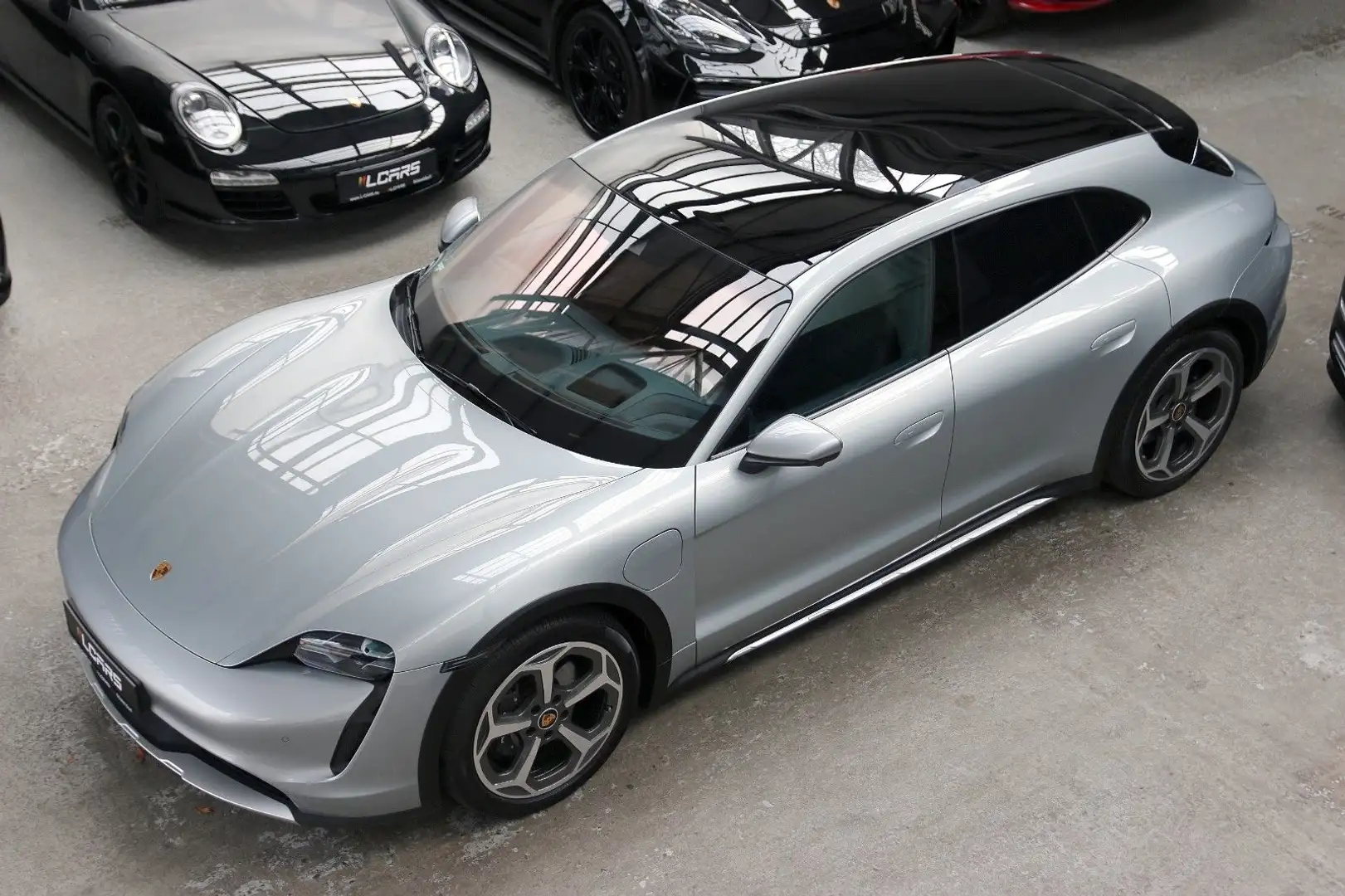 Porsche Taycan Cross Turismo 4 Panorama HeadUp Bose 20" Silber - 1