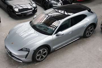 Cross Turismo 4 Panorama HeadUp Bose 20"