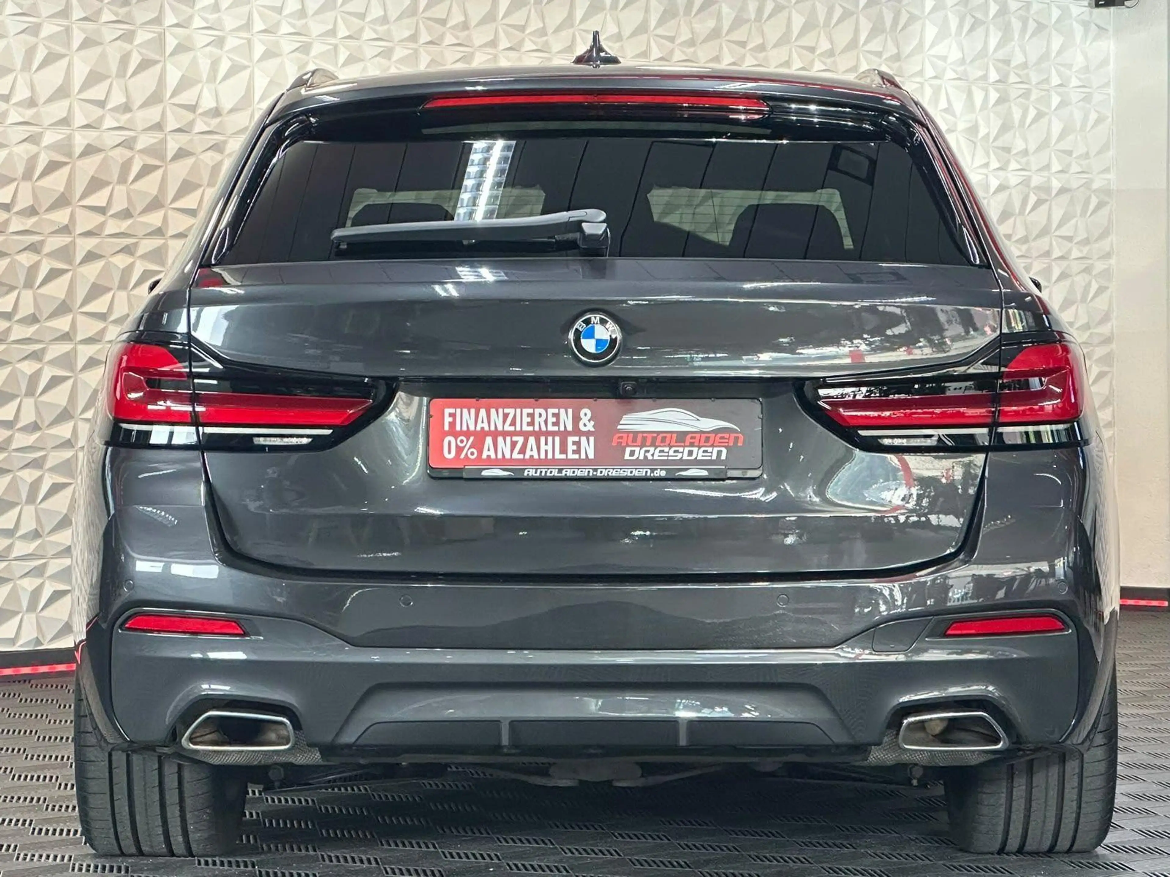 BMW 540 i xDrive M SPORT SHADOW HUD#PANO#SITZLUFT#SHZ — photo 6