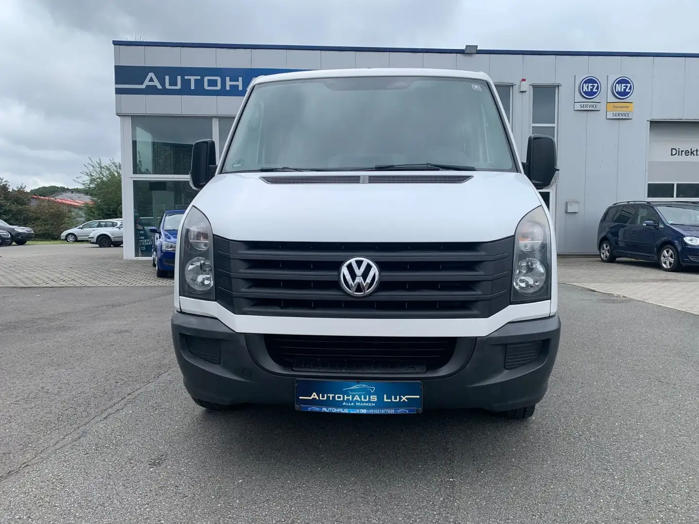 Volkswagen Crafter Kombi 35 mittel L2H1/9 Sitzer/TÜV NEU Weiß - 2
