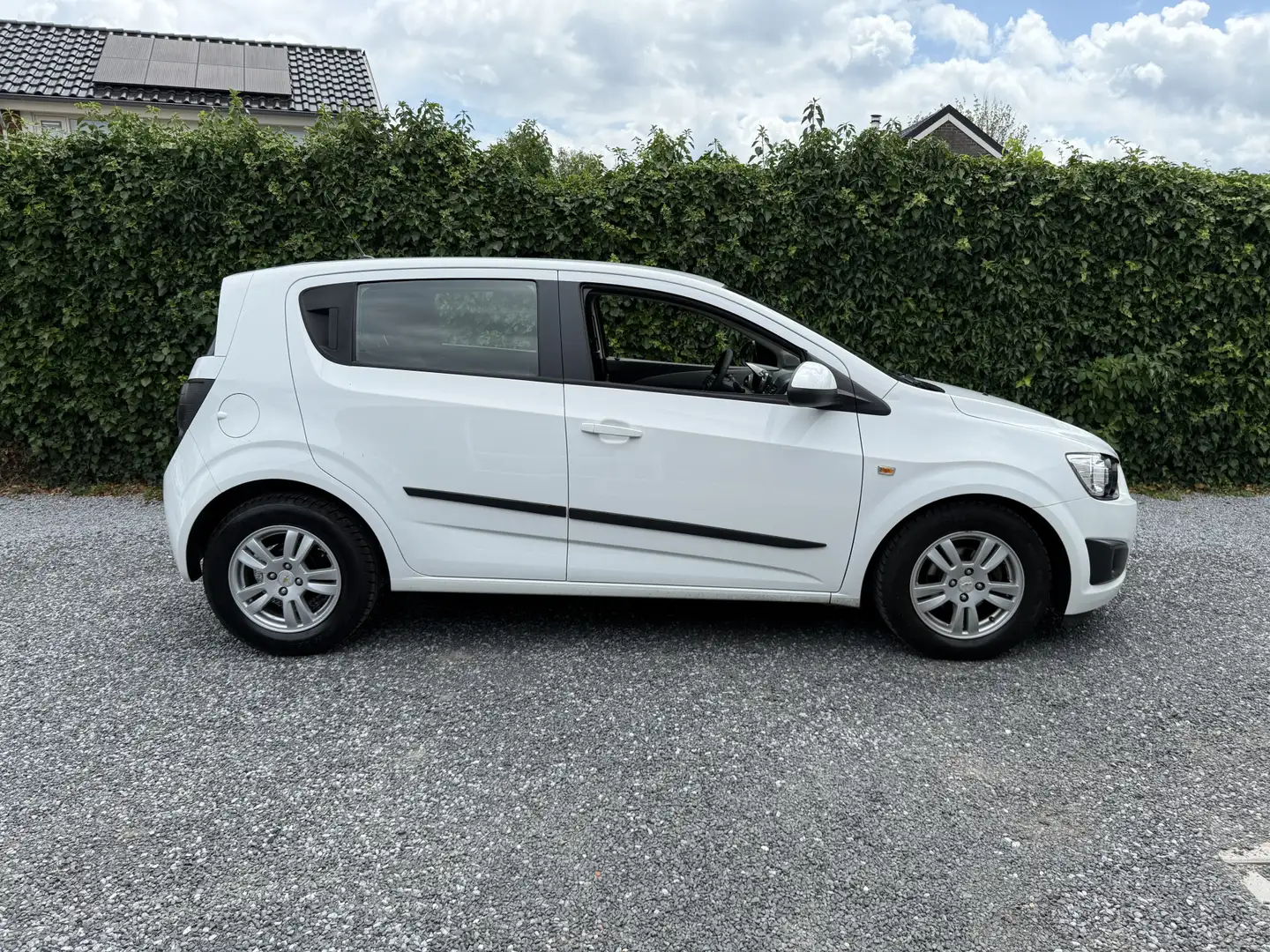 Chevrolet Aveo 1.4 LT | Navi | Airco | Cruise Control | LMV | Ele Wit - 2