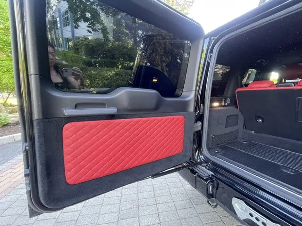 Mercedes-Benz G-Class снимка Mercedes-Benz G-Class