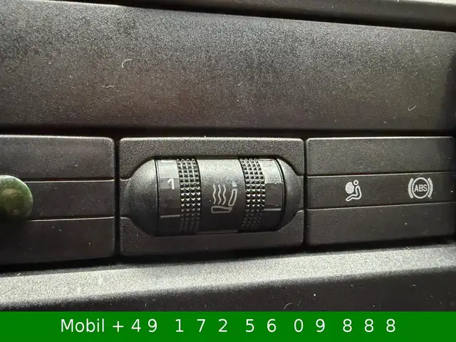 Volkswagen Multivan view 28