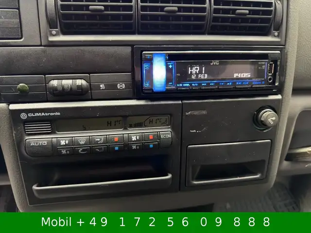 Volkswagen Multivan view 26
