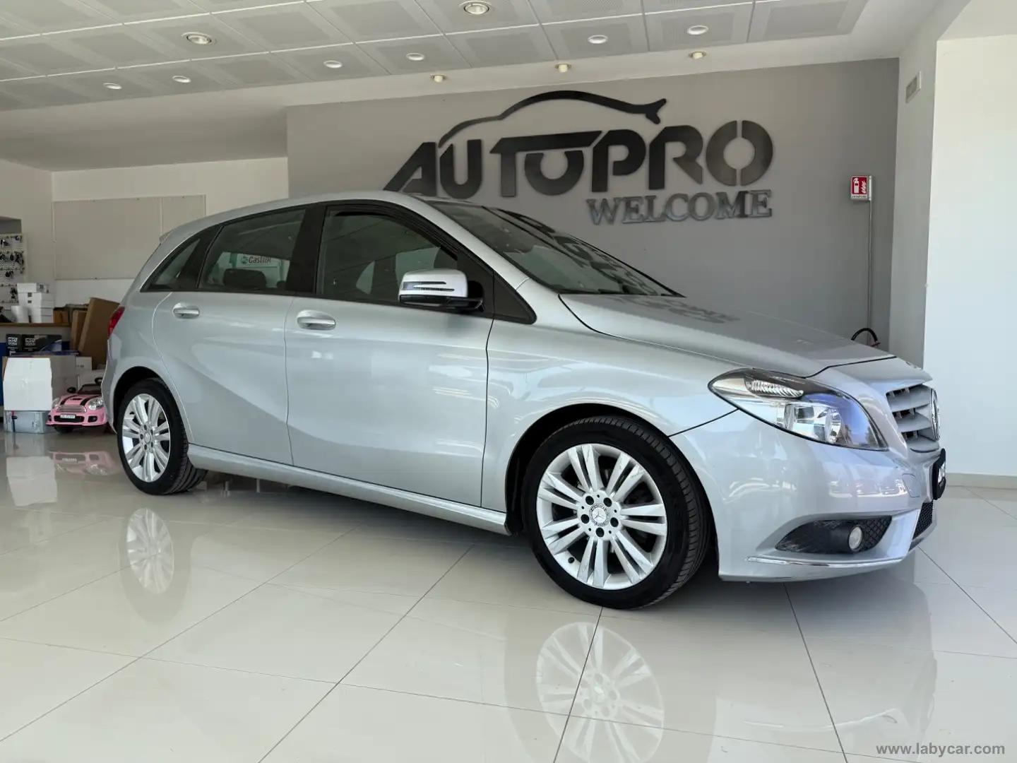 Mercedes-Benz B 180 B 180 CDI BlueEFFICIENCY Executive Grigio - 2