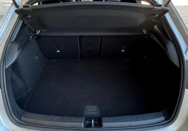 Mercedes-Benz A Class view 10