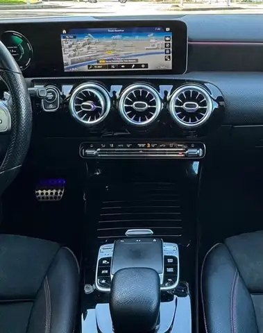Mercedes-Benz A Class view 12