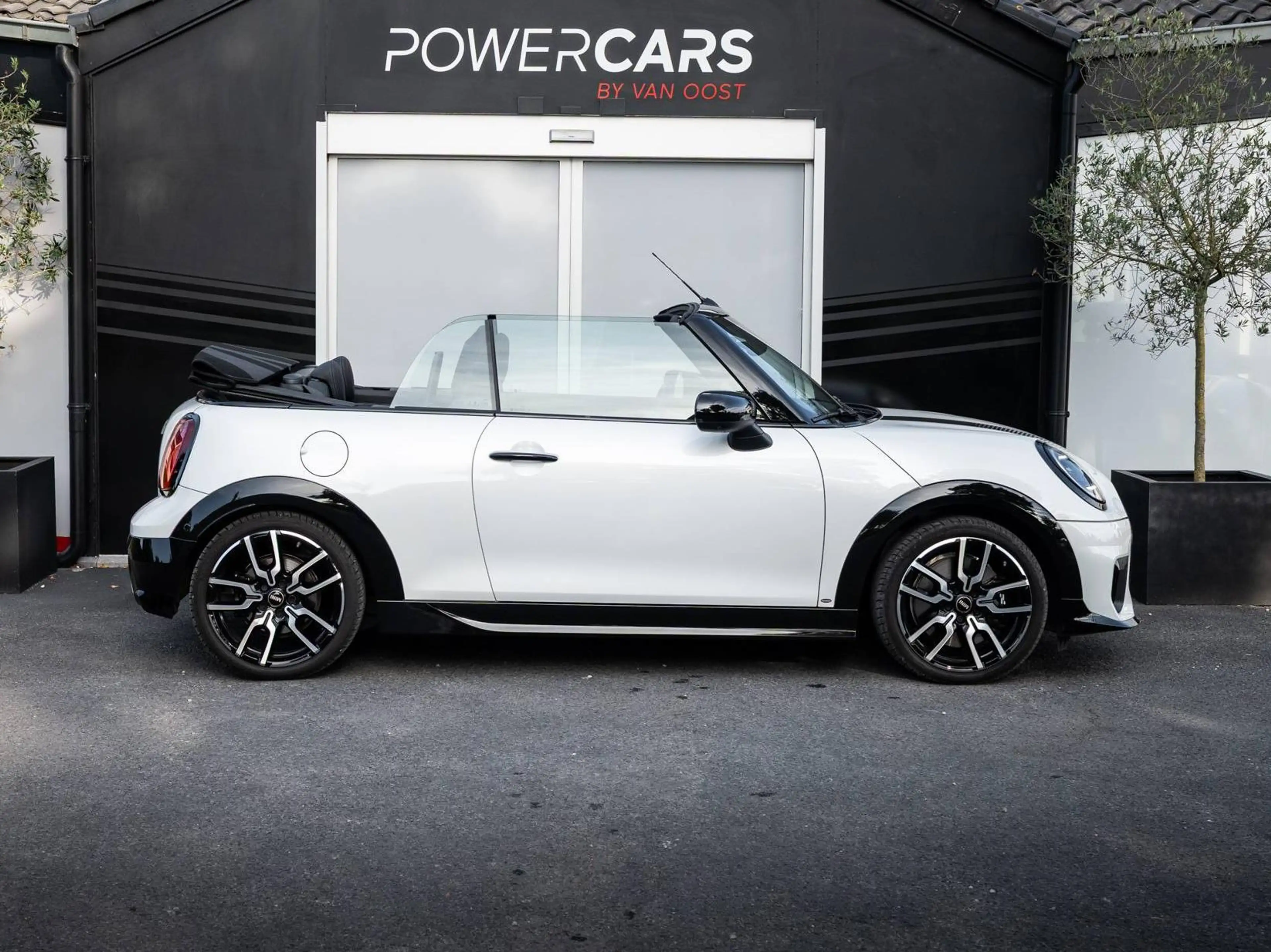 MINI Cooper C Cabrio John Cooper Works | XL Pack | Full Option — photo 6
