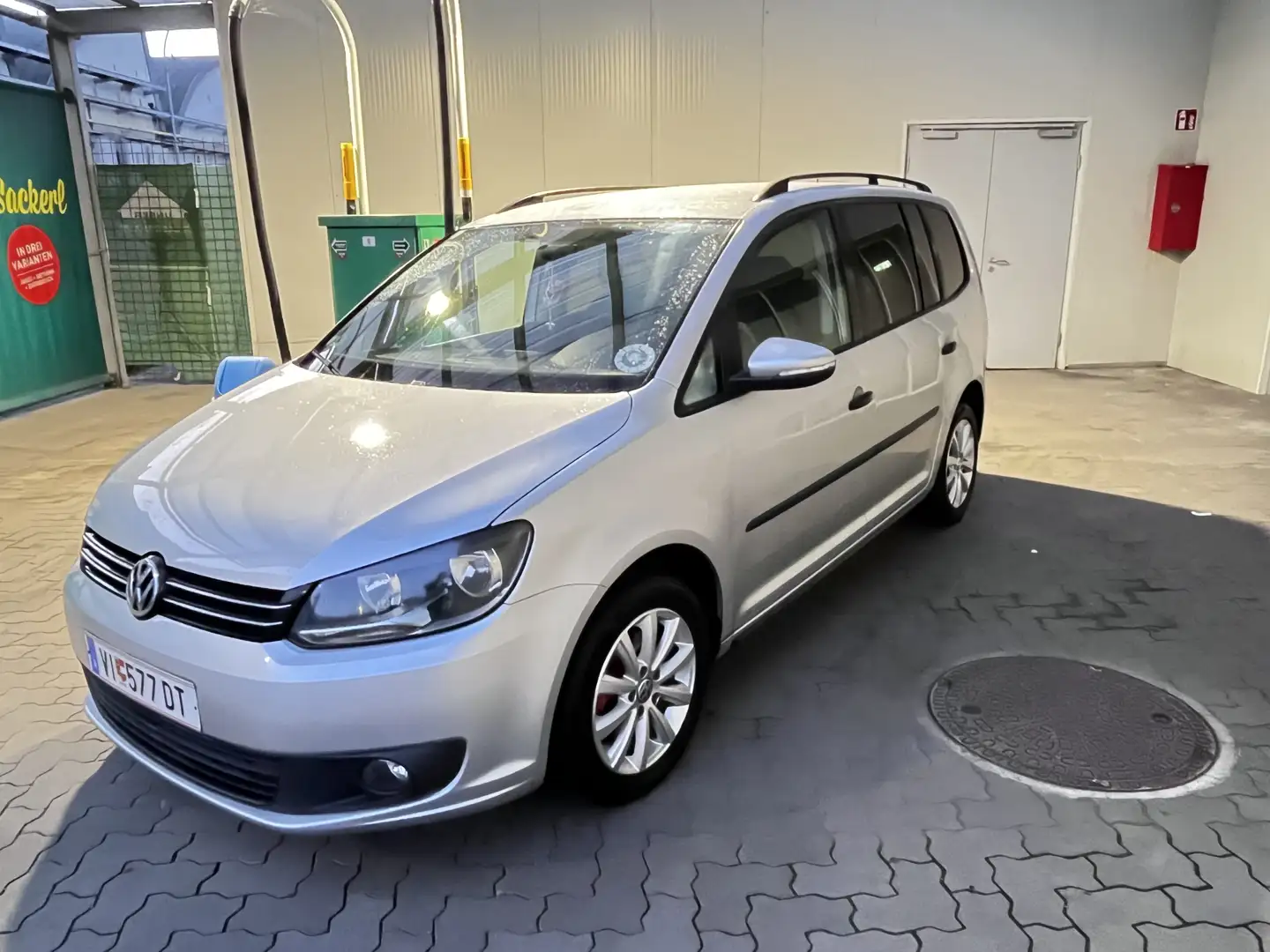 Volkswagen Touran Top Zustand - 1