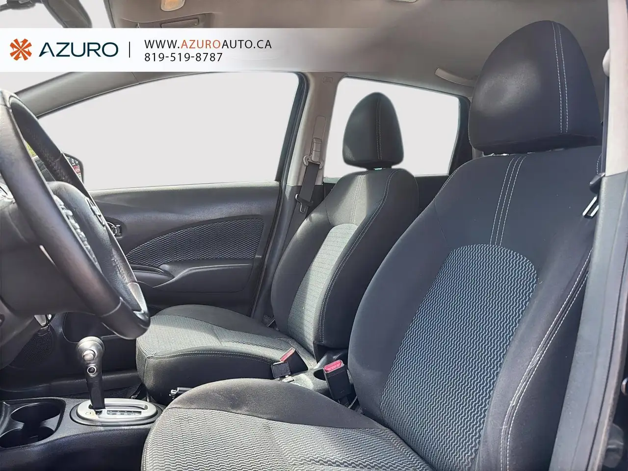 Nissan Versa снимка Nissan Versa