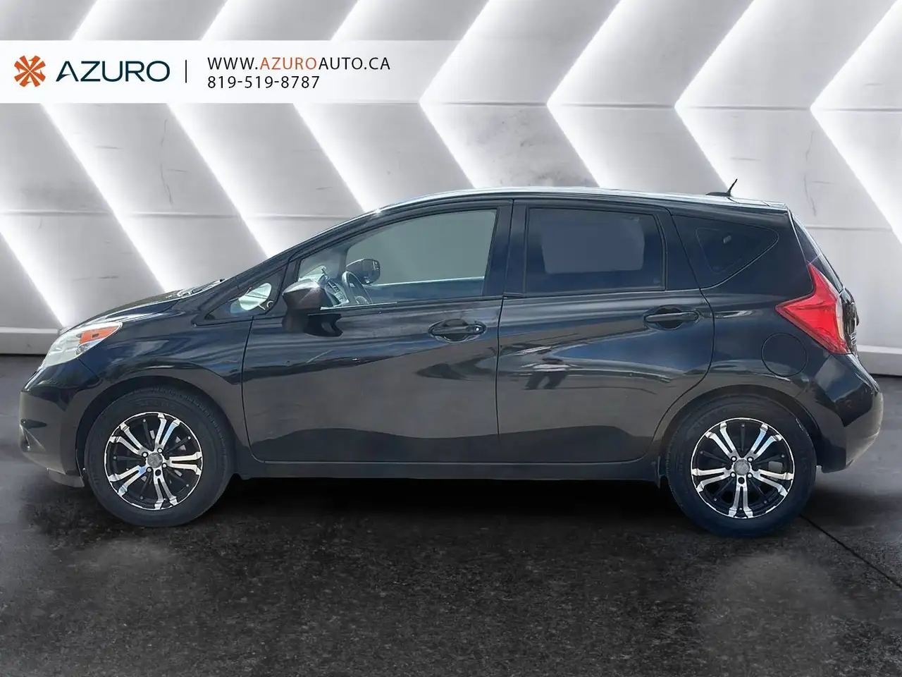 Nissan Versa снимка Nissan Versa