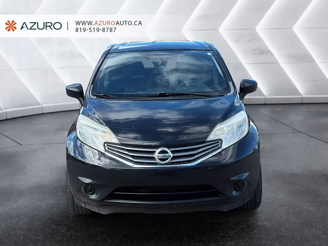 Nissan Versa снимка Nissan Versa