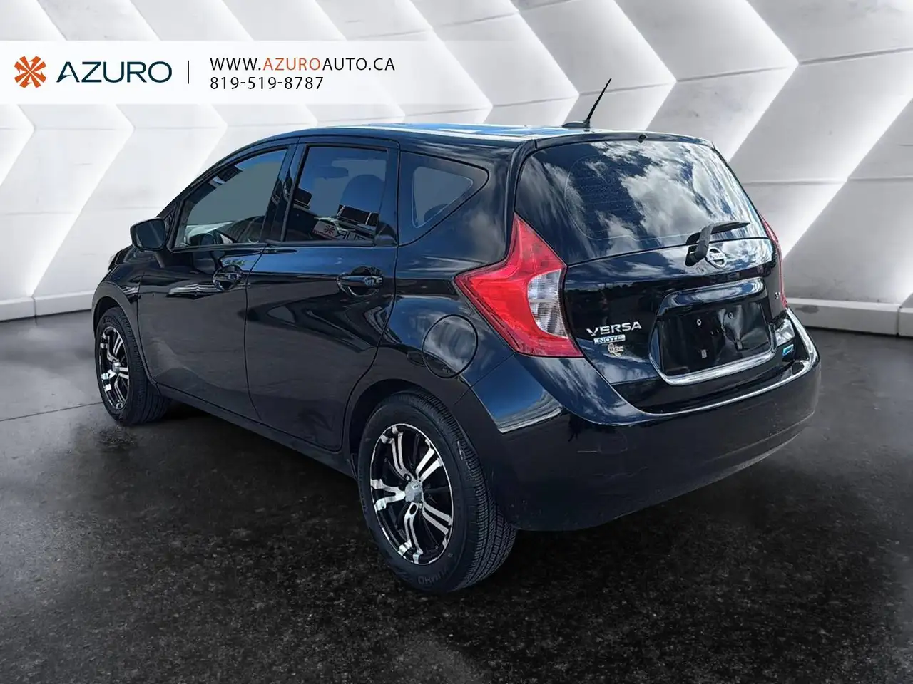 Nissan Versa снимка Nissan Versa
