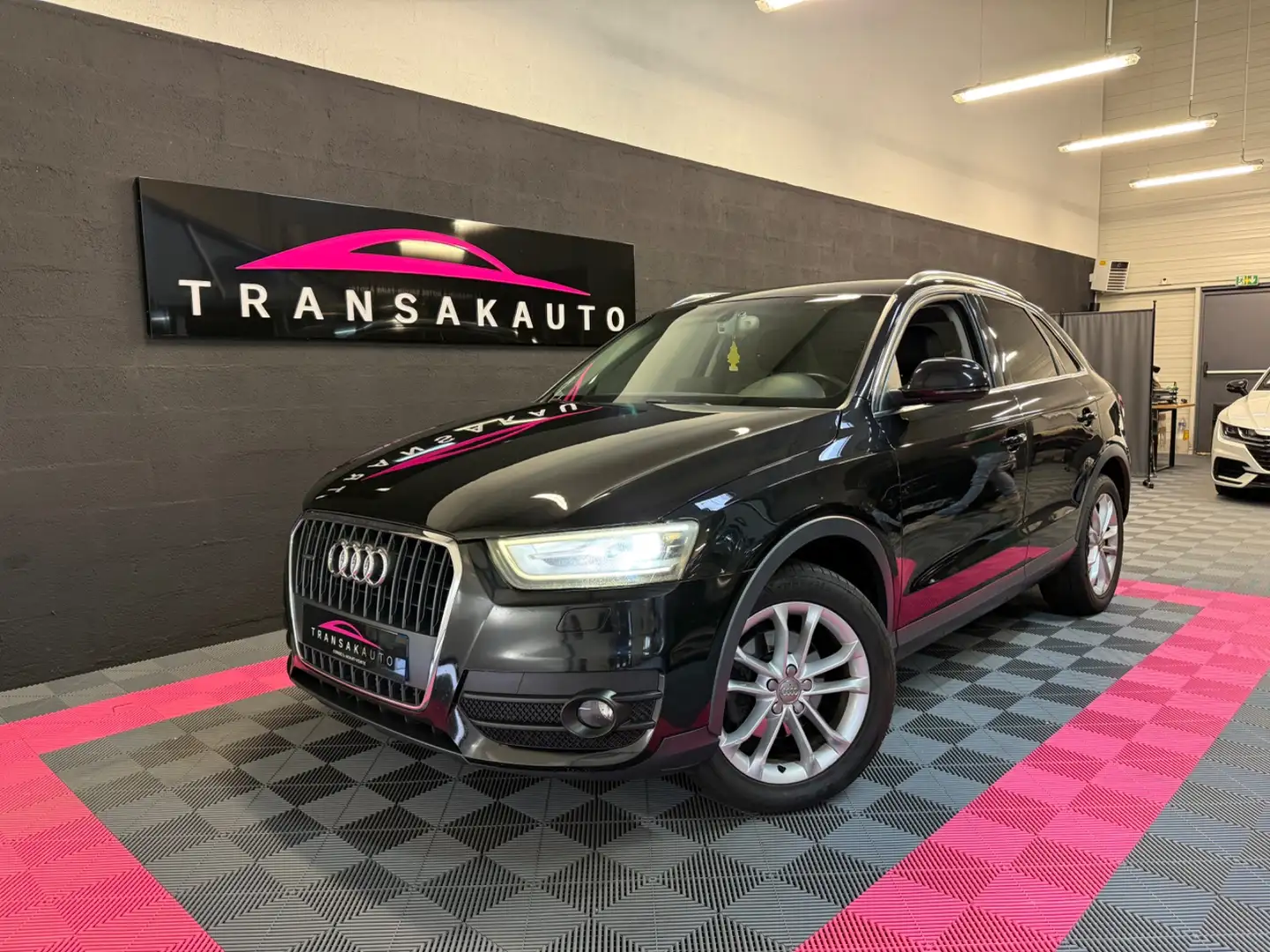 Audi Q3 Q3 2.0 TDI 177 ch Quattro Ambition Luxe S tronic 7 Schwarz - 1