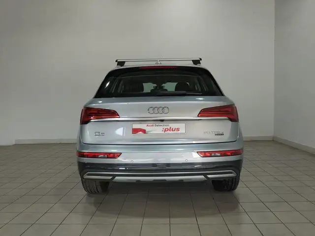 Audi Q5 view 5