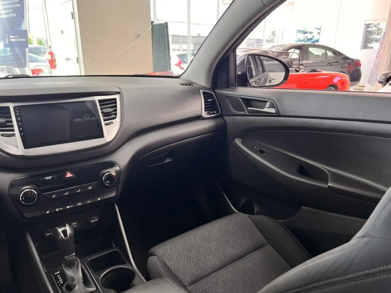 Hyundai TUCSON photo Hyundai TUCSON