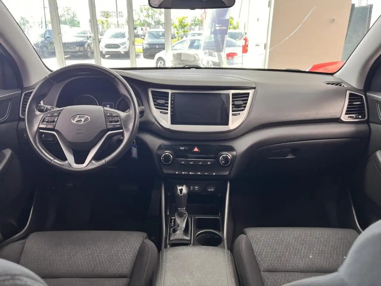 Hyundai TUCSON photo Hyundai TUCSON