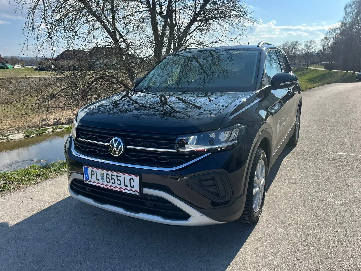 Volkswagen T-Cross Friends TSI DSG Schwarz - 1