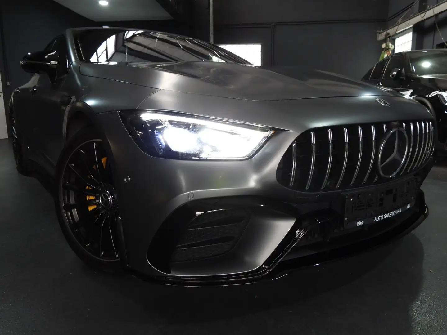 Mercedes-Benz AMG GT 53 4M+/AERO/PERFORMANCE/V8STYLING/EDITION Grau - 1