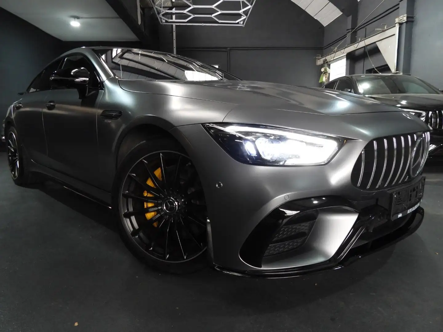 Mercedes-Benz AMG GT 53 4M+/AERO/PERFORMANCE/V8STYLING/EDITION Grau - 2