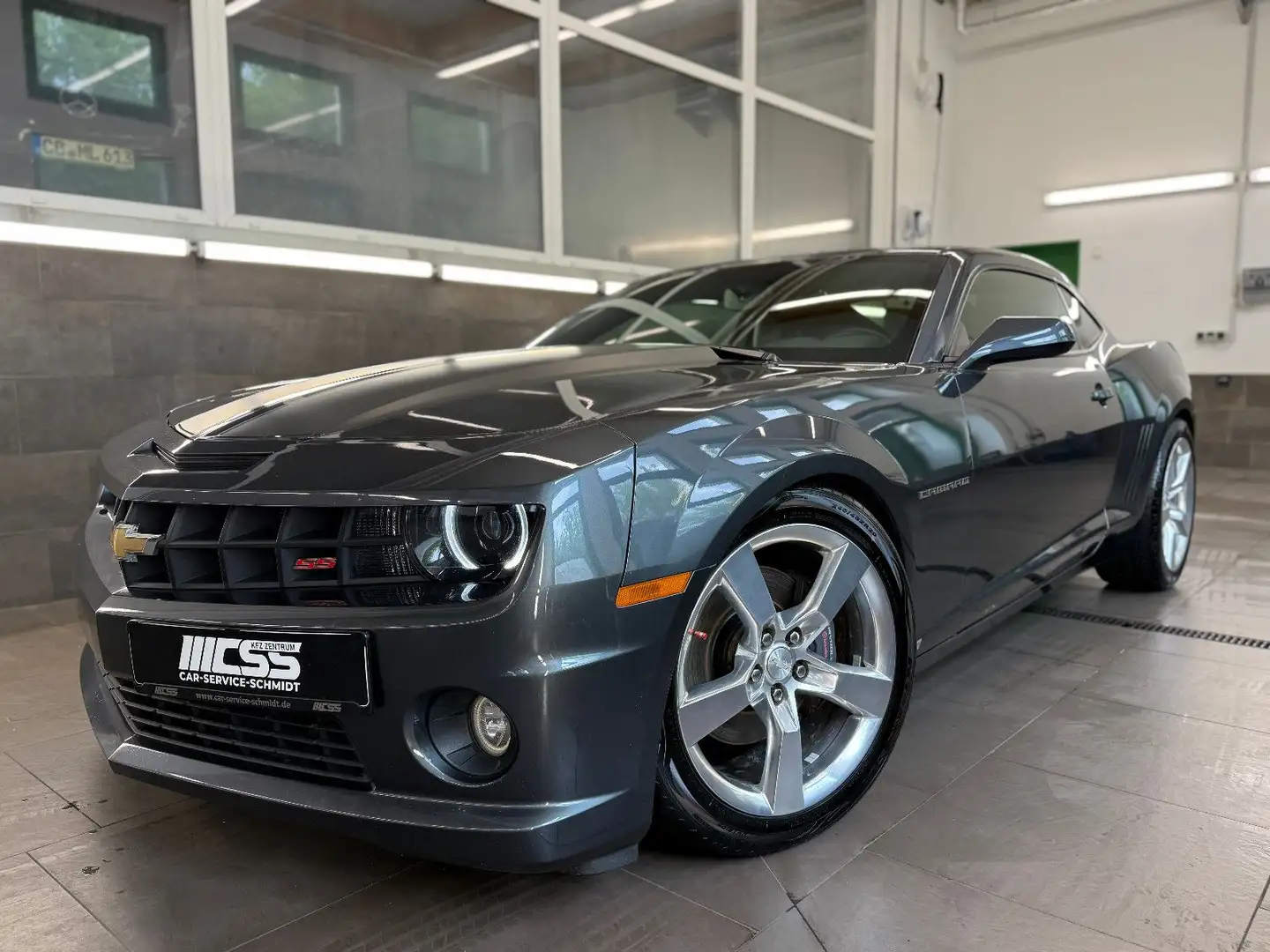 Chevrolet Camaro SS Xenon KW-Gewinde Klappen-Sportabgasanl Grijs - 1