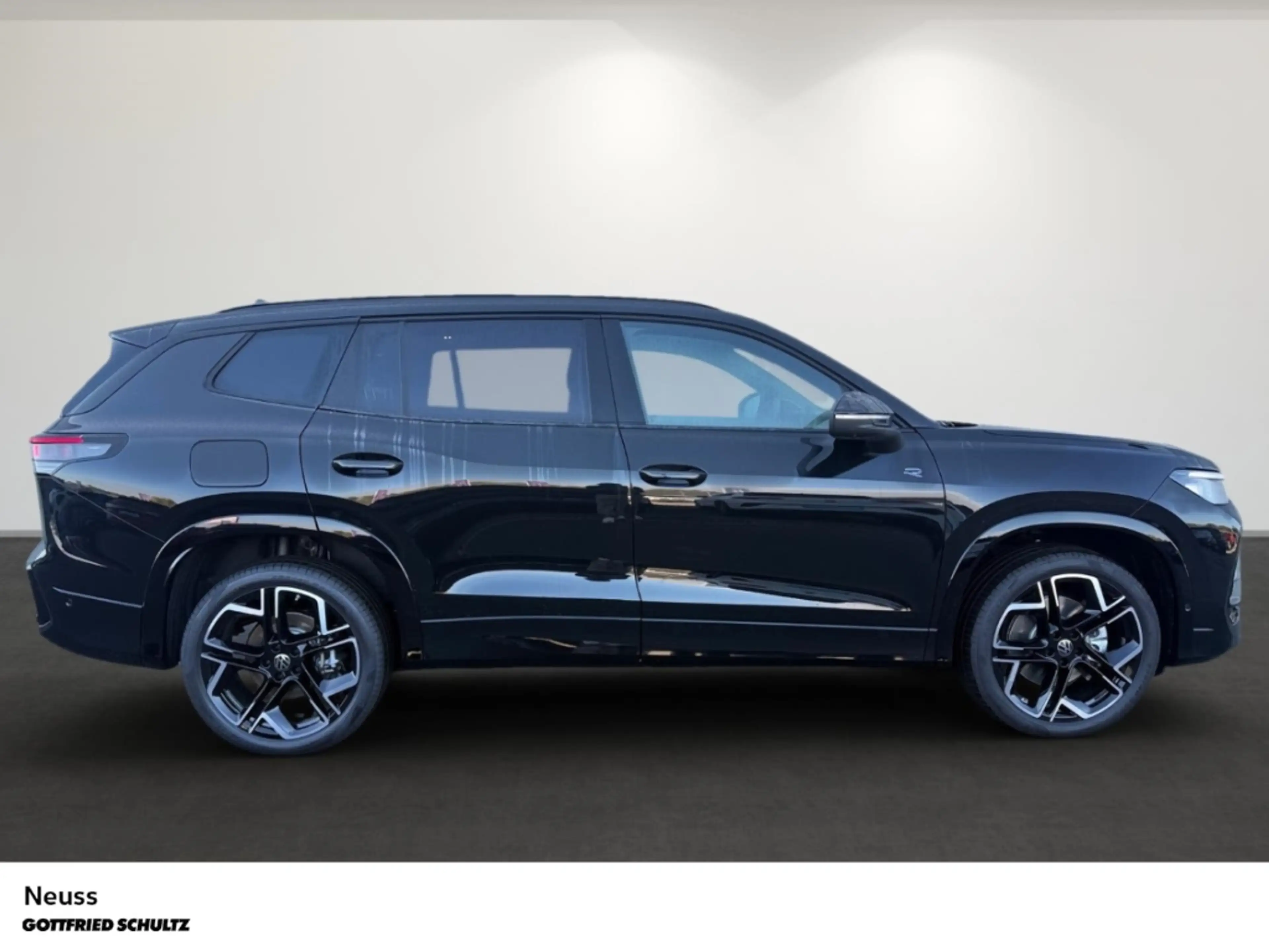 Volkswagen Tayron R-Line 1.5 eHybrid DSG NAVI AHK BLACK STYLE — photo 3
