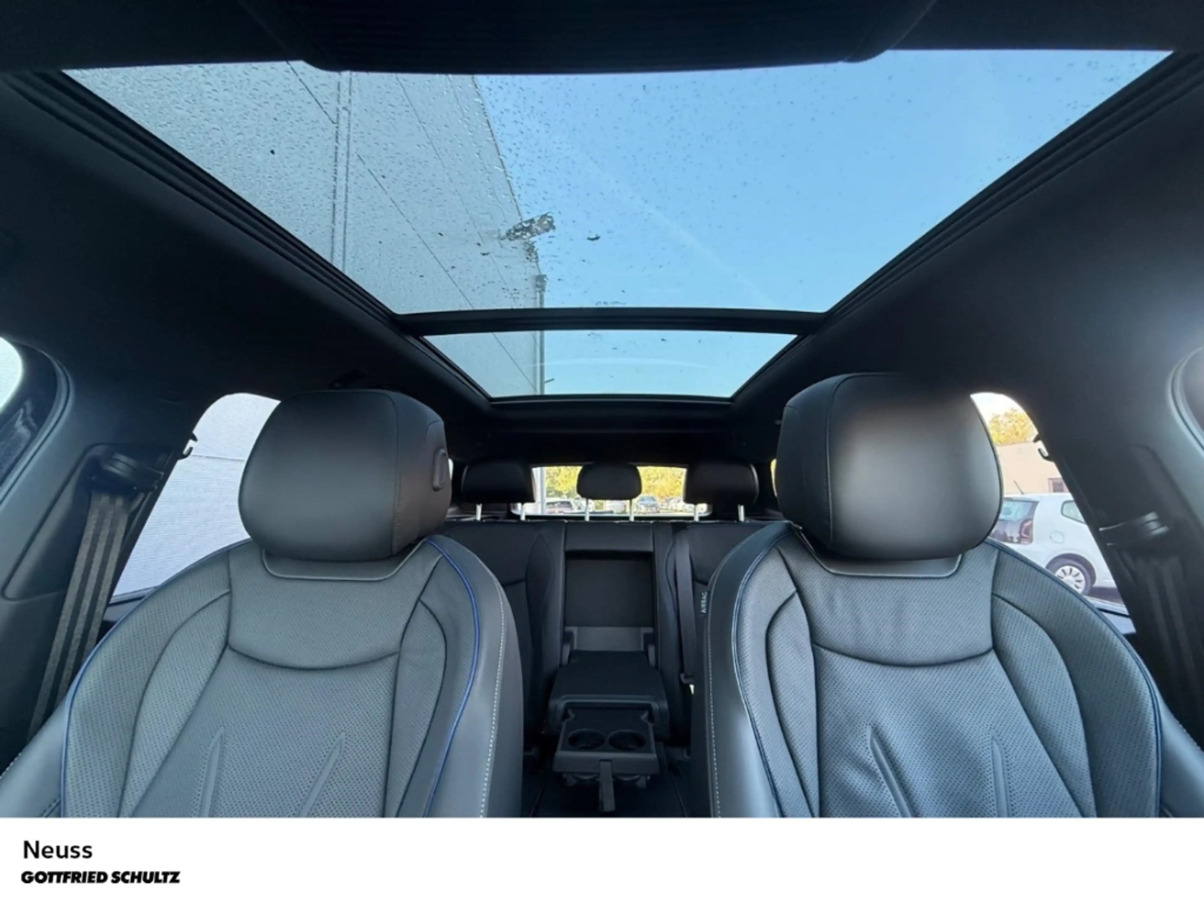 Volkswagen Tayron R-Line 1.5 eHybrid DSG NAVI AHK BLACK STYLE — photo 13
